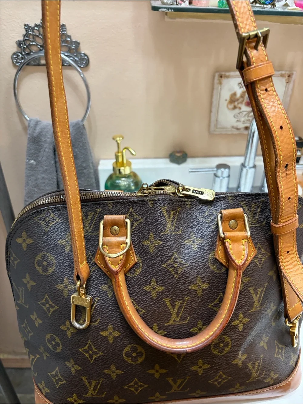 Authentic Louis Vuitton Alma PM TH1927 Original Owner w/ Strap & Wallet - Picture 9 of 16